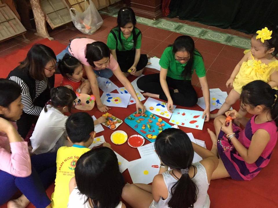 Chuong trinh phien cho tu thien cho tre nho